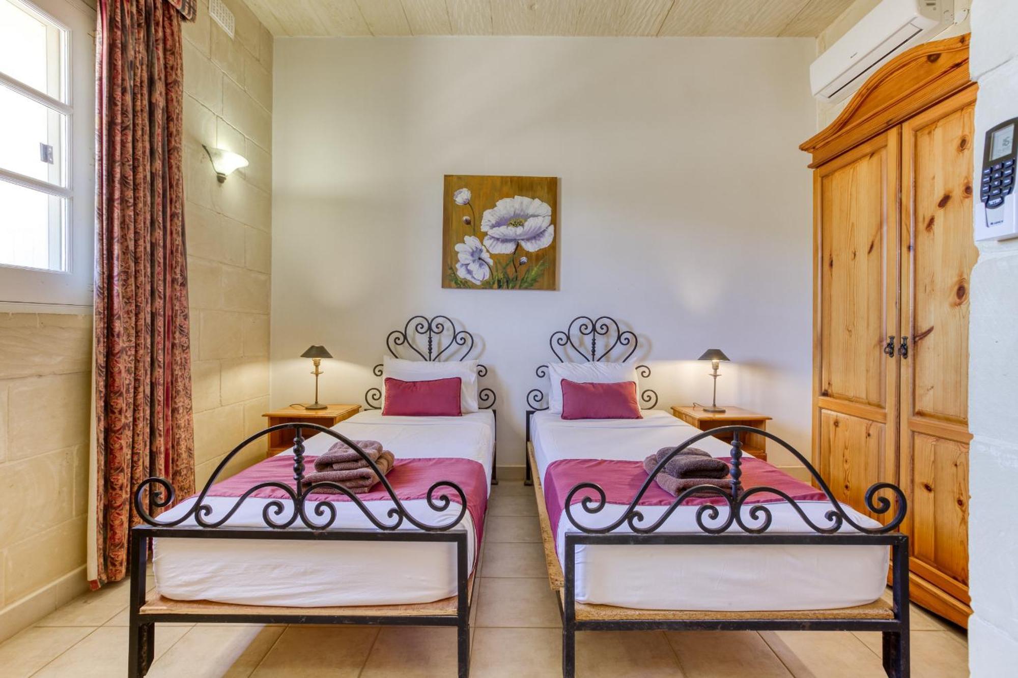 Villagg Tal-fanal